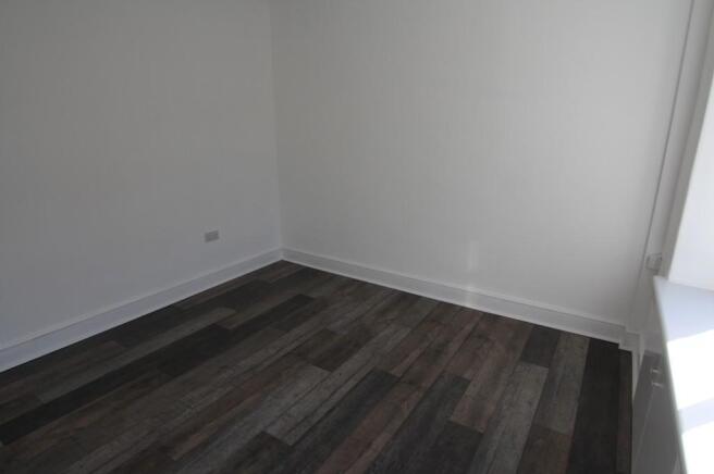 3 bed Terraced to rent Image 7
