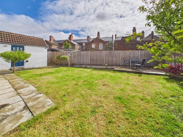 2 bed Detached Bungalow for sale Image 10