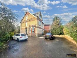 2a, Ullswater Crescent, Weymouth DT3 5HE
