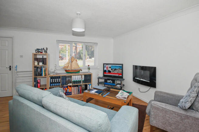 Crossways, The Green, Haddenham, Cambridgeshire photo 4