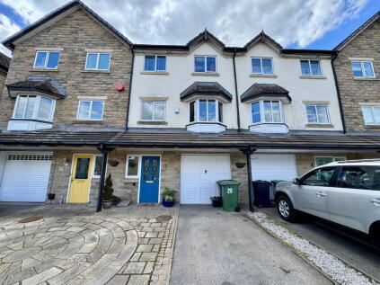 Bromley Bank, Denby Dale, Huddersfield, HD8 8QG