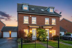 64, Peregrine Way, Warwick CV34 6WS