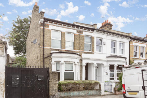 Solon Road,
Clapham North, SW2