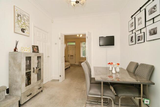 2 bed Terraced for sale Image 5
