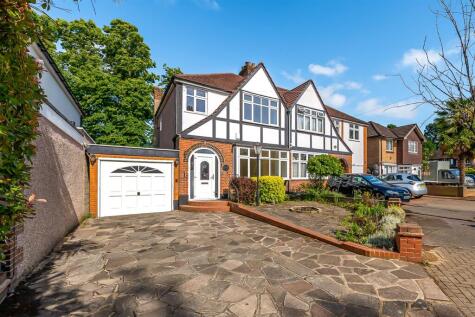 Bishops Avenue, Bromley