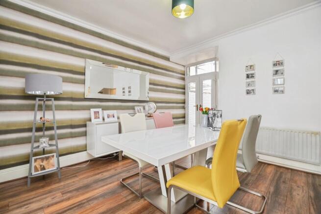 3 bed Terraced for sale Image 4