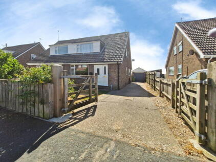 St. Catherines Drive, Leconfield, Beverley, HU17 7NU