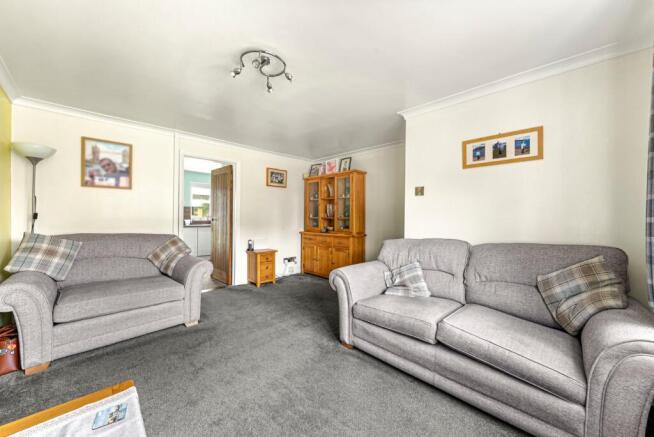3 bed Semi-Detached for sale Image 4
