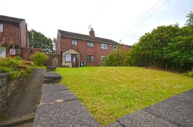 3-bed semi-detached on Ashworth Lane, Mottram, Hyde, £240,000