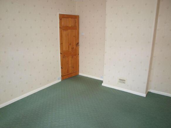 Bedroom One (3)