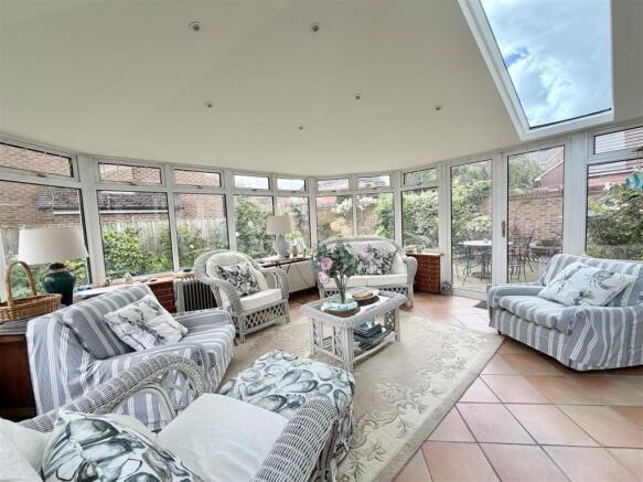 2 Capel Close, Shrewsbury, SY3 8BZ photo 4