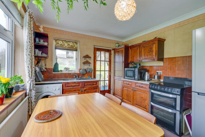 Dining kitchen