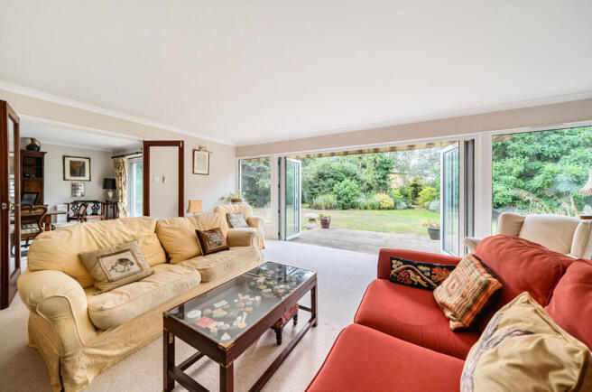 1340896-2-68a4483...