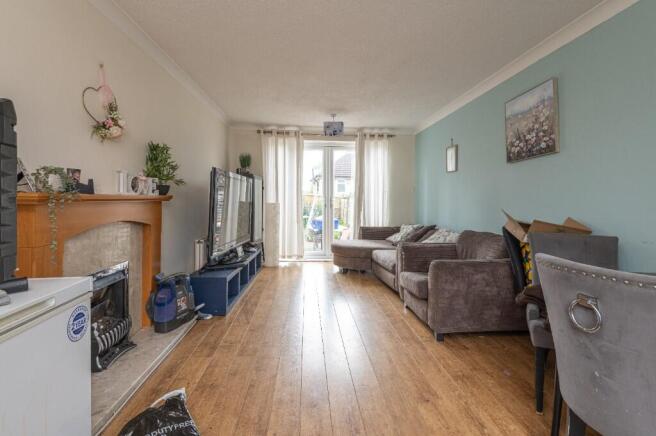 3 bed Semi-Detached for sale Image 4