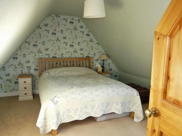 Bedroom 4 (Large).jpg