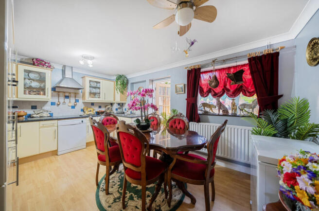 Kitchen/Dining Room