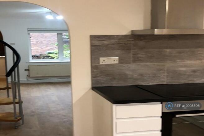 Kitchen / Living Room