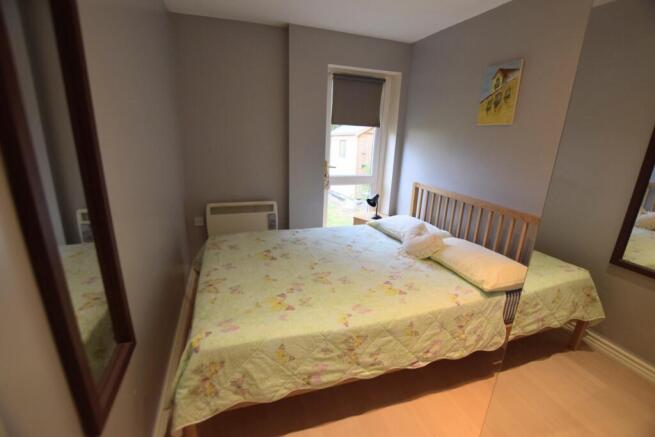 17a Selby Grove bed