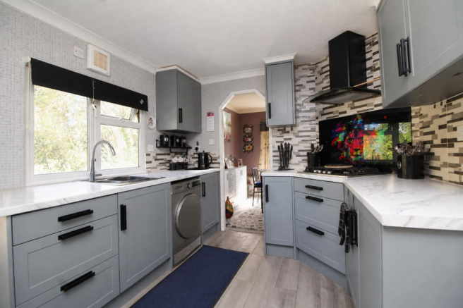 kitchen image 2.png