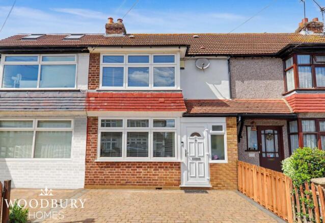 2-bed terraced on Avondale Drive, Loughton, IG10, £535,000
