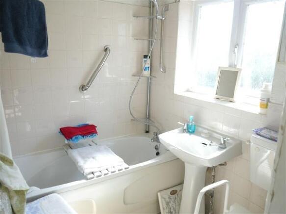 Photo 8