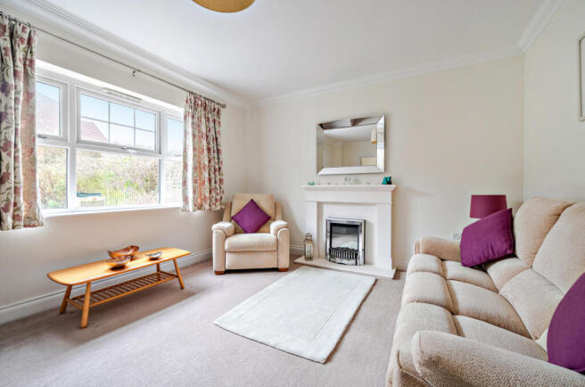 1398185-7-696e0e3...