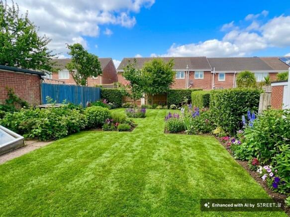 3 bed Semi-Detached for sale Image 12