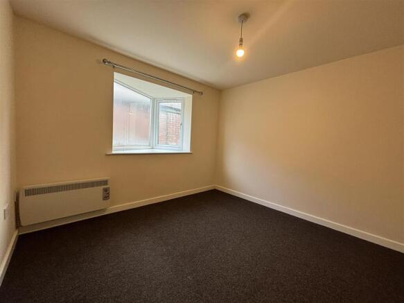 1 bed Apartment to rent Image 9