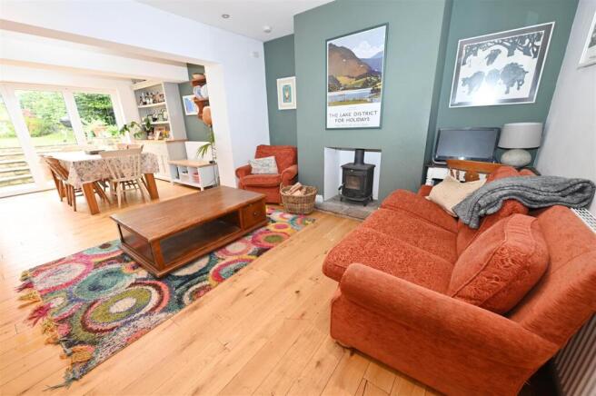 3 bed Semi-Detached for sale Image 8