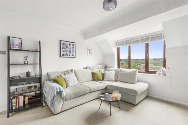 36 Windrush Court, HP13 7UL-4.jpg