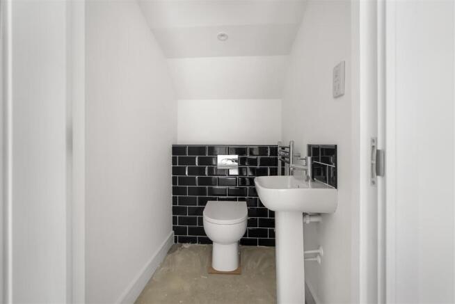 3 bed Semi-Detached for sale Image 8