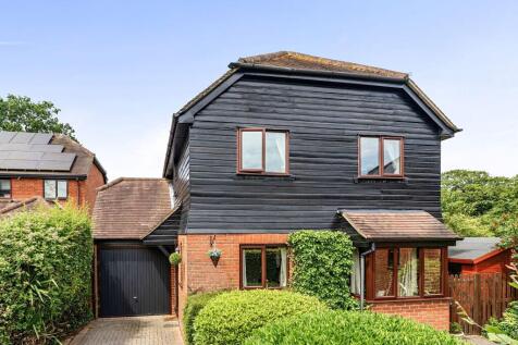 Manley James Close, Odiham, RG29