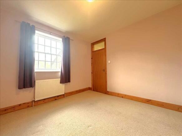 2 bed Flat for sale Image 12