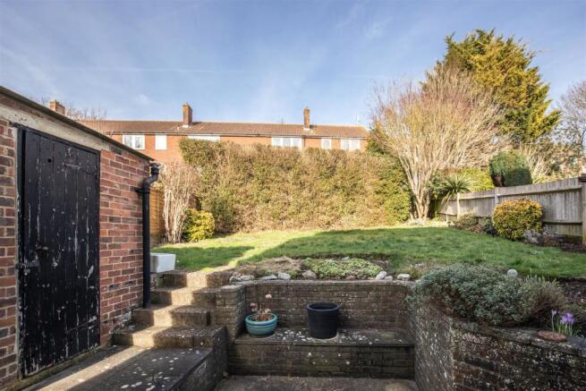 9 Hereward Way-7.jpg