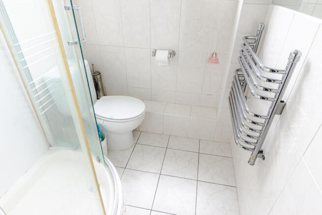 1 bed Flat for sale Image 12