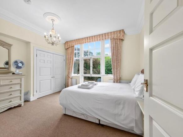 1 bed Flat for sale Image 11