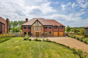Wisley House, Bears Green, Bears Lane, Great Chart, Bethersden TN23 3US