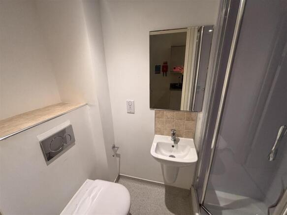 ensuite.jpeg