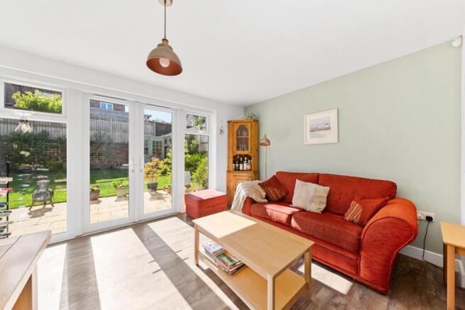 4 bed Detached for sale Image 7