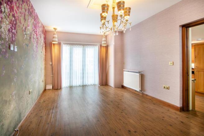 Sitting Room / Bedroom 4