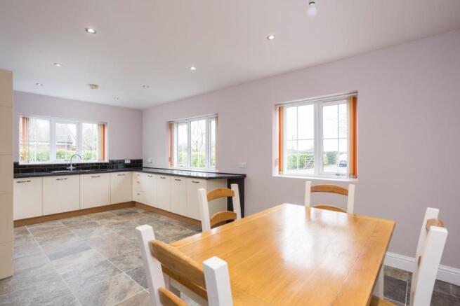 Poppy Meadows Kitchen Dining Area.jpg