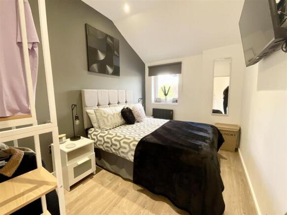 2 bed Apartment for sale Image 4