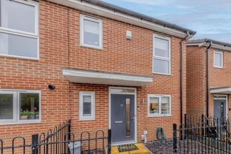 James Grundy Avenue, Stoke-On-Trent, ST4