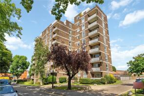 Flat 2, 22 Thackeray Manor, Manor Park Road, Sutton SM1 4AH