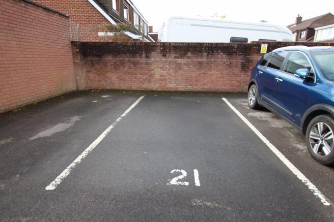 Private parkin...