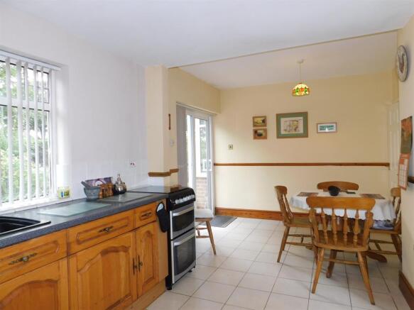 Kitchen 4