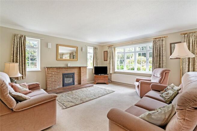 Sitting/Dining Room