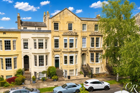 Clarence Square, Cheltenham