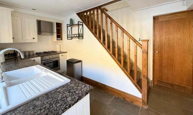 2 bed Terraced for sale Image 10