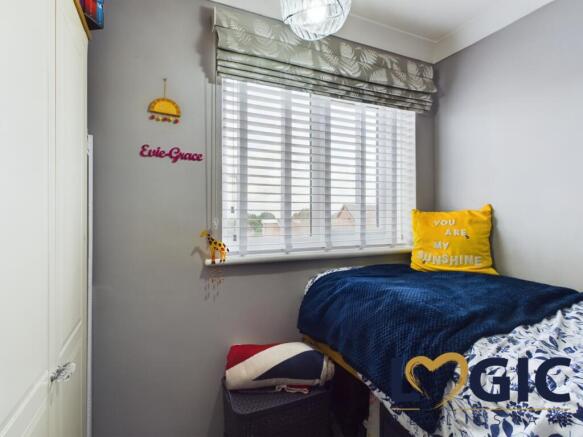 25 Havercroft Rise  (28)